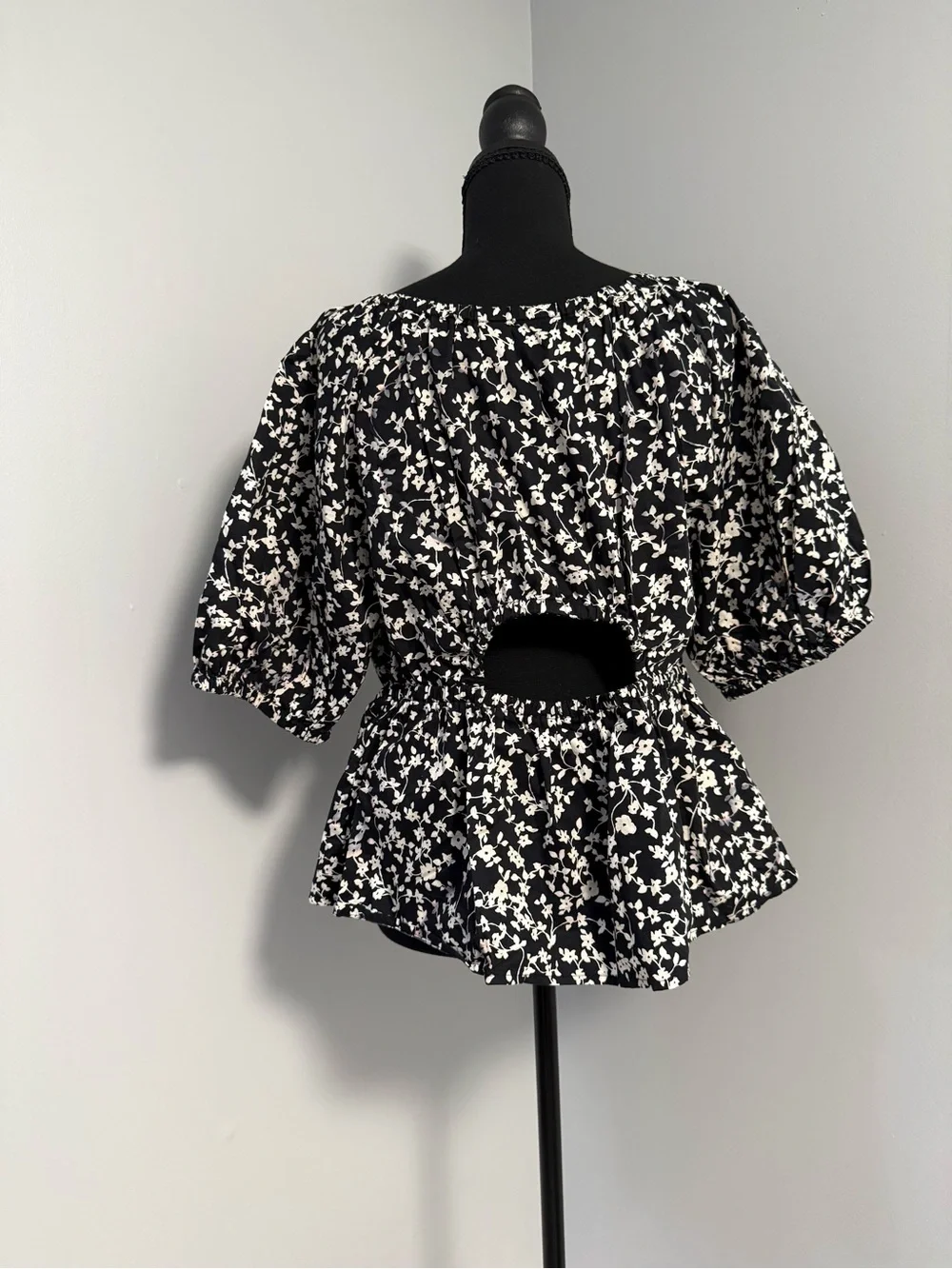 Old Navy black floral